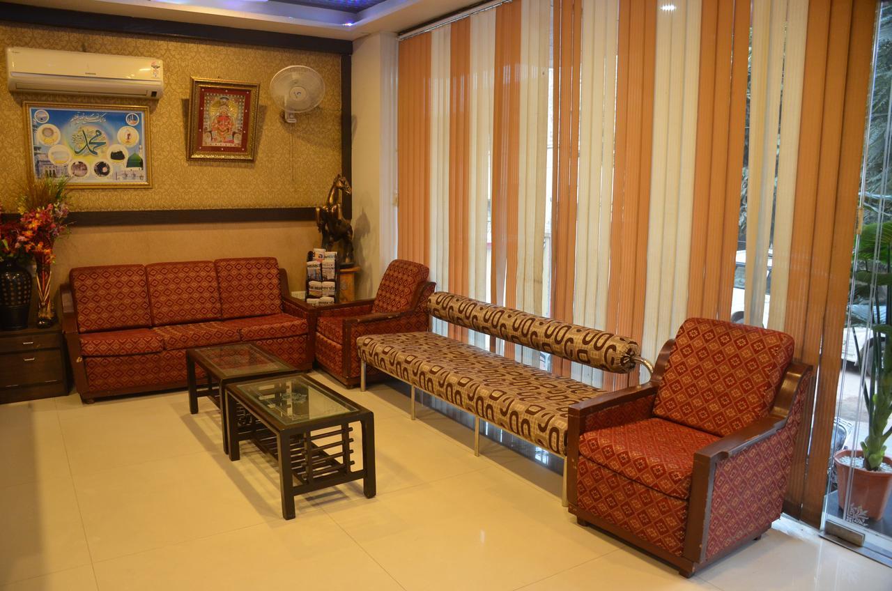 Hotel Jinendra Palace Jaipur Dış mekan fotoğraf