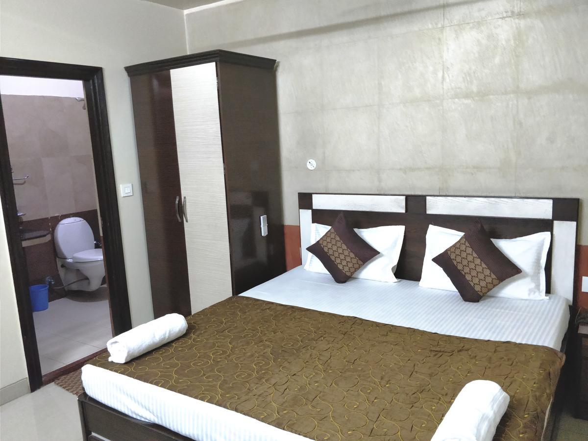 Hotel Jinendra Palace Jaipur Dış mekan fotoğraf